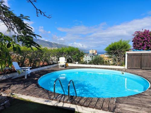 Modern Panoramic Villa with Pool & Terrace