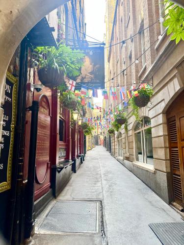 Bull Inn Court - Walking distance to Covent Garden Square, Londyn