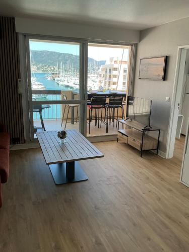 Appartement Bormes-les-Mimosas vue port