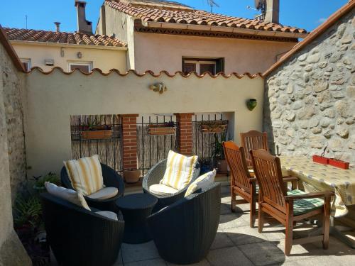 La Petite Maison de Caractere Catalan