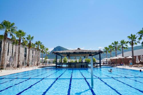 Rozafa Fish City Hotel in Labinot-Fushë