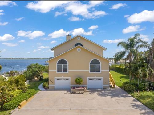 Riverfront in Wabasso Beach (FL)