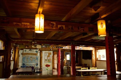 Los Coihues camping & hostel in Lago Gutierrez
