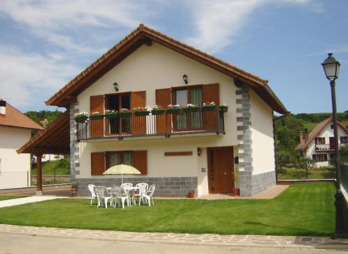 Casa Rural Irugoienea - Accommodation - Espinal-Auzperri