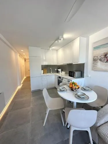 La Roca Seafront Apartment Sea View and Private Parking photo 2
