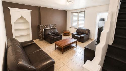 House in Charleroi ideal for families et professionals gîte à louer Charleroi