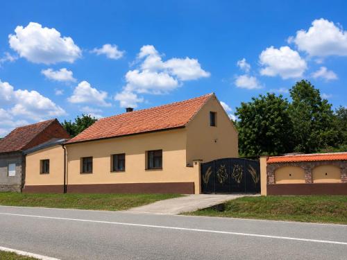 Kuća za odmor Oršulić (Kuca za odmor Orsulic) in Brodski Stupnik