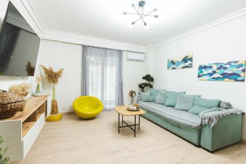Emerald Oasis By Nexus, Next To White Tower And Tif With Jacuzzi, 2 Bedrooms - Selanik