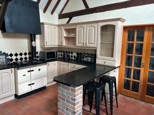 Secluded cottage close to Lewes, Glyndebourne, Charleston, 30 minute drive to Coast in Ringmer