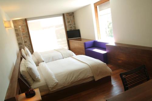 2 queen beds