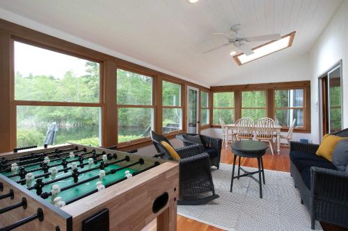 Lakeside Estate 2 Homes For Family Gatherings - image 2
