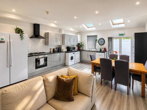House in Kensington 16 Guests, Liverpool
