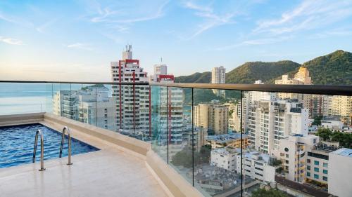 Apartamento vista al mar piscina sauna jacuzzi lovely - image 3