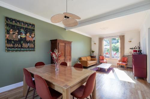 Beautiful family house with garden near Paris - Location saisonnière - Colombes