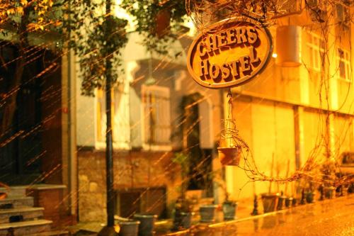 Cheers Hostel - image 7