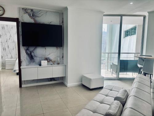 Suite Moderna con Vista al Río - Riverfront