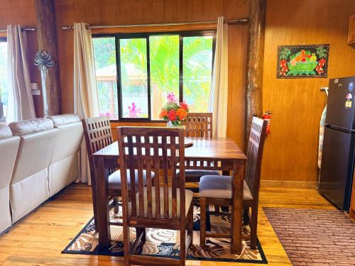 Fasilitas, Sigasiga Sands Boutique Bungalows in Savusavu