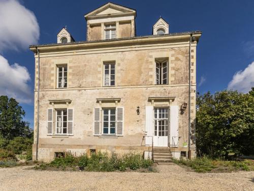 Gîte Charmant au Château - Wifi & Parking Inclus - FR-1-306-1329 - Location saisonnière - Saint-Étienne-de-Montluc