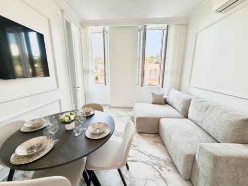 Bright Apartment with Garden Near Beach