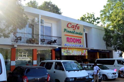 출입구, 카페 피날란다 (Cafe Pinnalanda) in 핀나왈라