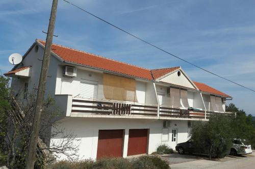  Apartments Irena in Božava
