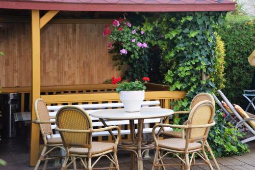 Po Kastonu & SPA - main image