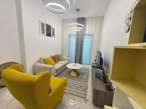 Stylish 1 Bedroom With Amazing View - image 13