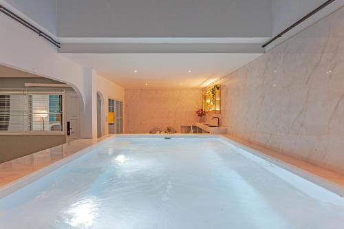 Joyhomes And Pool Nimman - 清邁