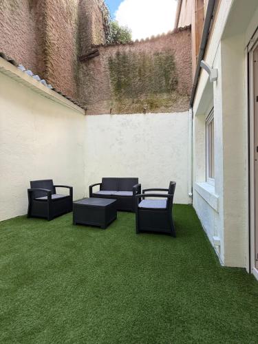 Le Logis du Val Patio privé au coeurde Briey Climatisation