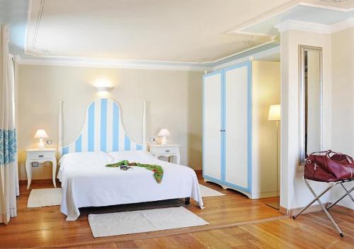 Hotel Palazzo Pischedda - Tap to explore photos