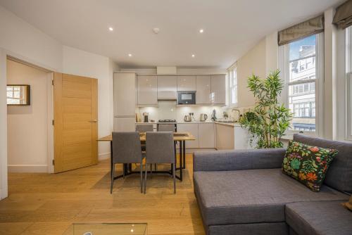 Fitzrovia Apartments 3BR Sleeps 12 Oxford - image 7