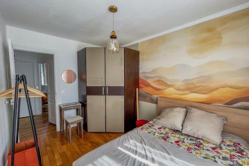 Bright apartment with rooftop view - image 7