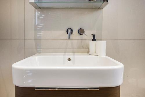 Fitzrovia Apartments 3BR Sleeps 12 Oxford - image 14
