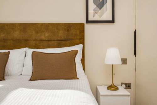 Fitzrovia Apartments 3BR Sleeps 12 Oxford - image 5