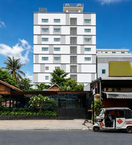 KIRA Hotel