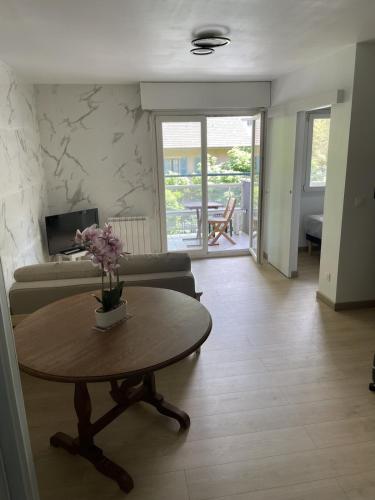 Appart cosy, terrasse et ascenseur