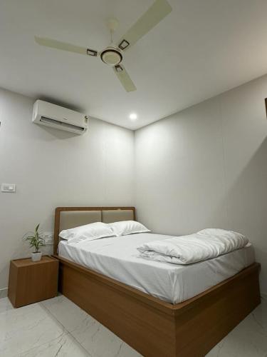 SRICA Stays - image 3