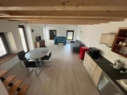 Apartma OLJKA in Crnice