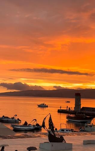 Summer & Sunset, Senj