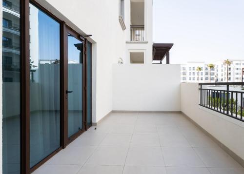 Vanilla Homes Modern Studio in Yas Island - image 3