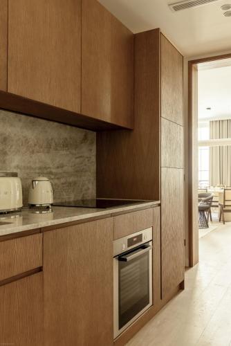 UrbanFlat 111 - Appartement Luxe Paris Madeleine - image 10