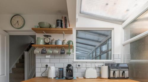 Stylish Victorian Home with Garden in Chartridge