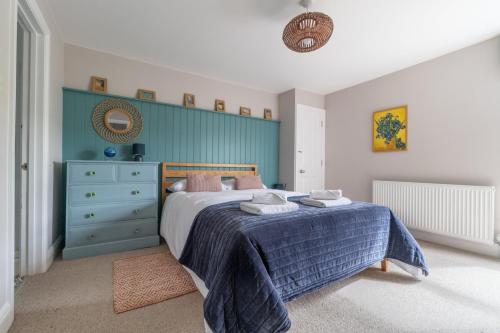 Stylish Victorian Home with Garden in Chartridge