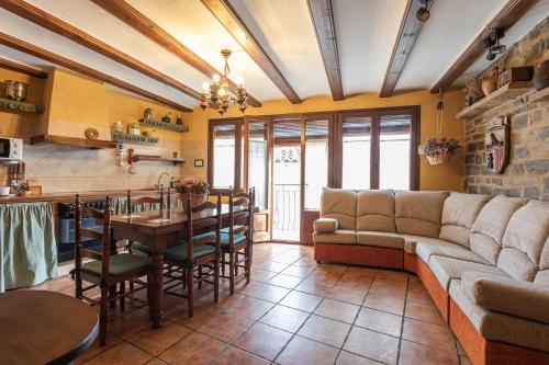 köök, Casa Rural Nuri de Rei A y B in Todolella