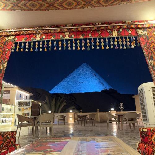 Crystal pyramid inn