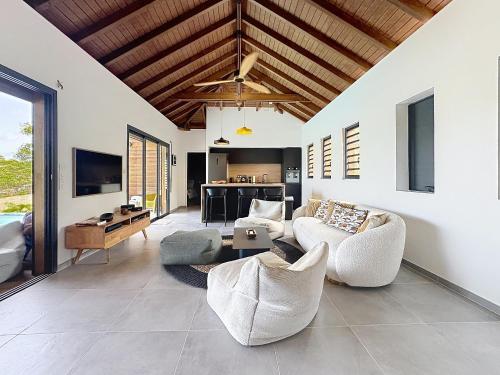 La Petite Villa proche de la plage in เบราร์ด
