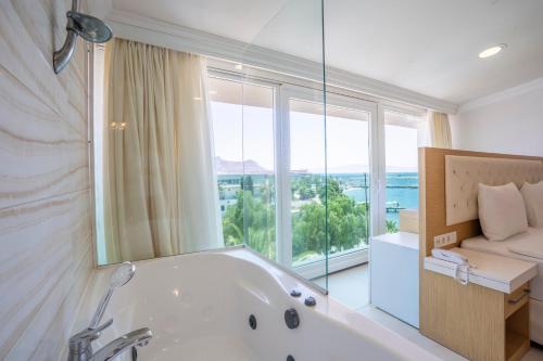 Dragut Point North Hotel - All Inclusive in ทูร์กูตเช
