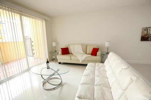 Pelicanstay in Coral Gables Miami