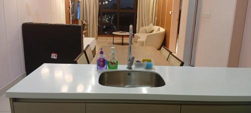 Premier suite at Triton kl - image 9