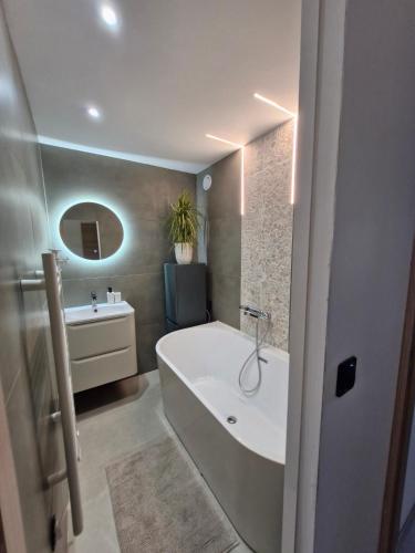 Kylpyhuone, Appartement vue mer vieille ville in La Pagane